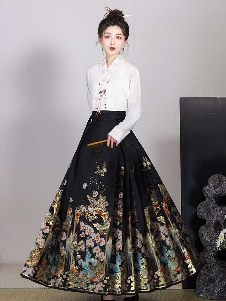 Butterfly Metamorphosis · 2025 Ming Style Ma Mian Skirt Set