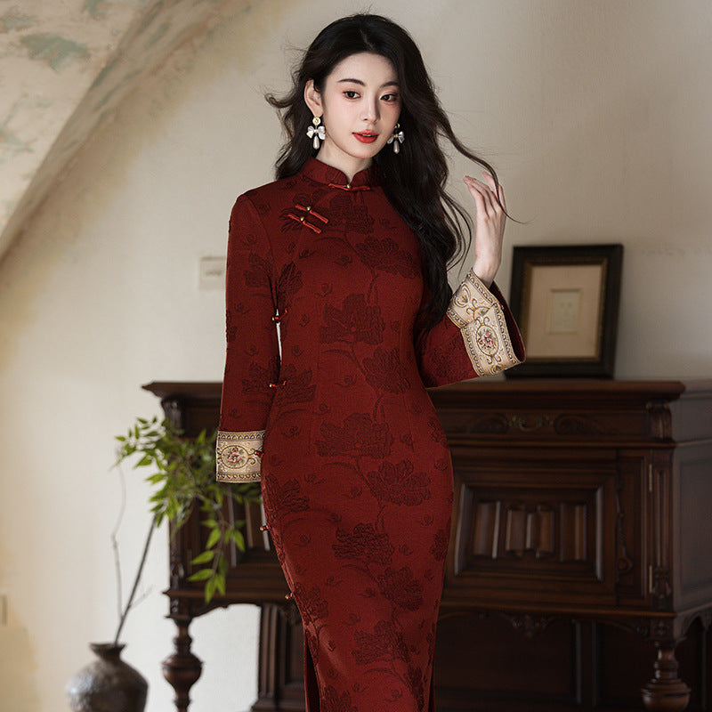 2025 Autumn/Winter Qipao · Wine Red Retro Flared Sleeve Dress