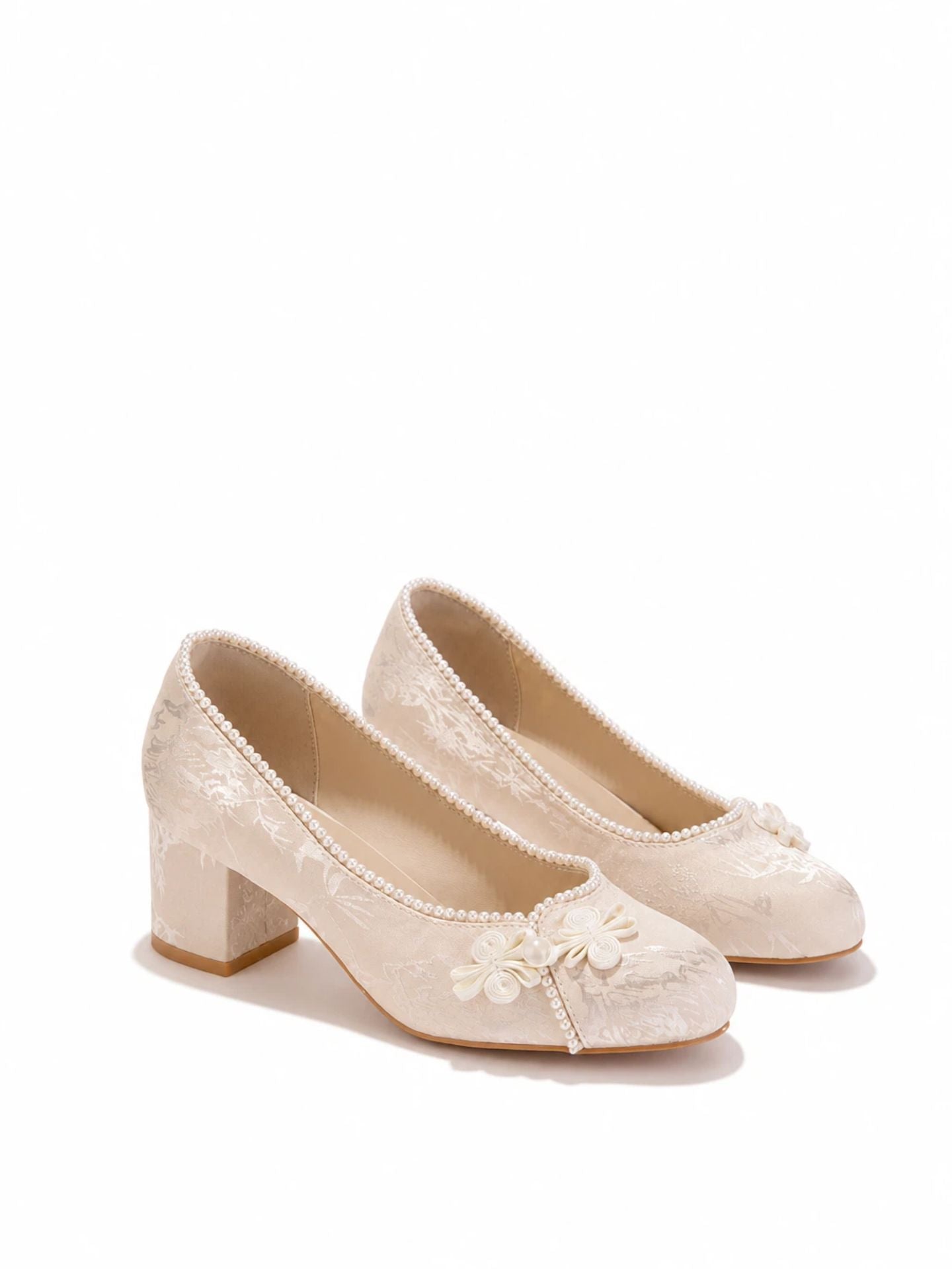 Vintage Jacquard Satin High Heels—White vintage-style brocade beaded wedding shoes, elegant mid-heel shoes suitable for the workplace and formal occasions