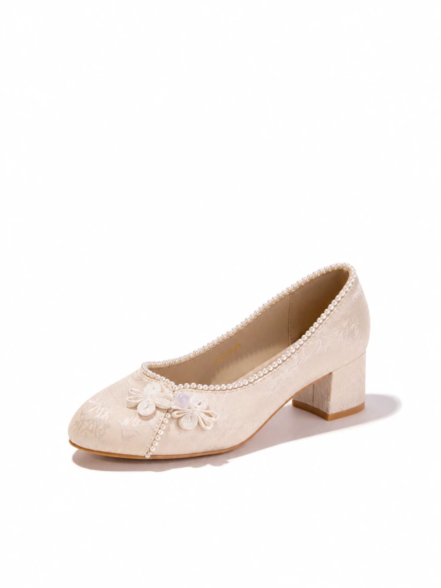Vintage Jacquard Satin High Heels—White vintage-style brocade beaded wedding shoes, elegant mid-heel shoes suitable for the workplace and formal occasions