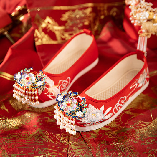 Chinese Ming-Style Red Wedding Flats for Women – Comfortable Hanfu Embroidered Shoes for Bride