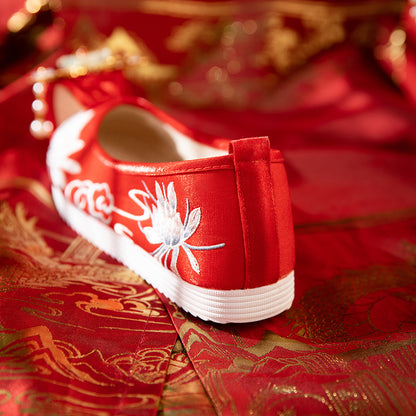 Chinese Ming-Style Red Wedding Flats for Women – Comfortable Hanfu Embroidered Shoes for Bride