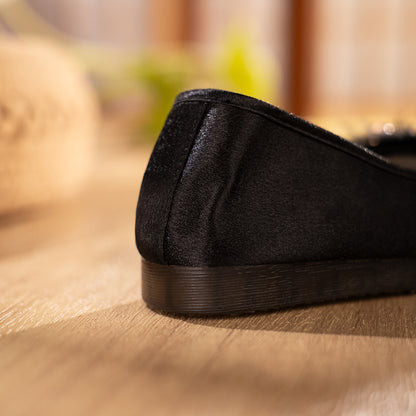 Women’s Chinese Tiger Head Shoes – Black Tiger Fortune Embroidery