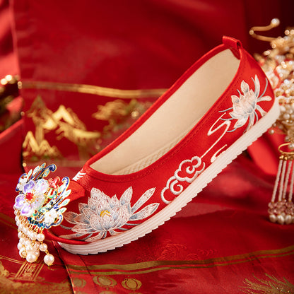 Chinese Ming-Style Red Wedding Flats for Women – Comfortable Hanfu Embroidered Shoes for Bride