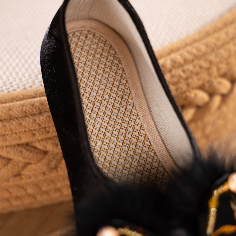 Women’s Chinese Tiger Head Shoes – Black Tiger Fortune Embroidery