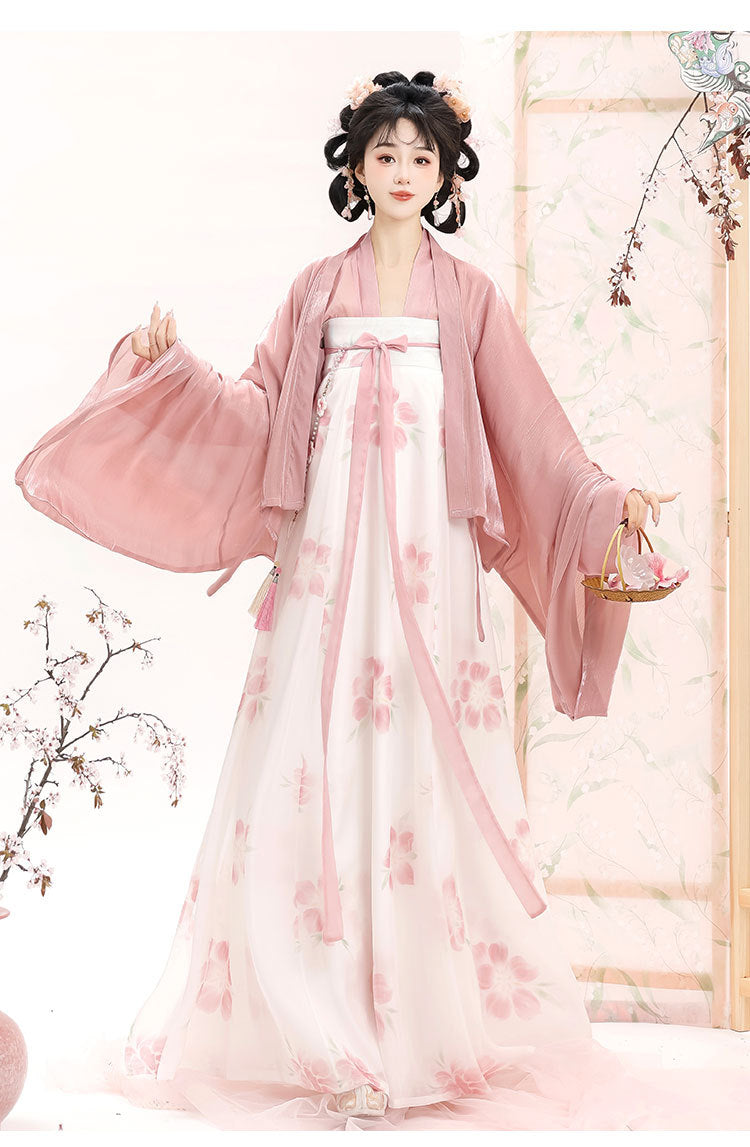 The Peach Blossom Spring: Tang Dynasty Hanfu Ensemble