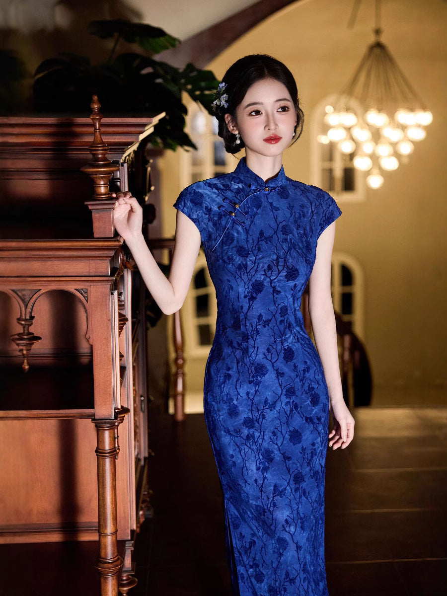 Navy Velvet Rose · Republic Era Qipao with Flocked Embroidery