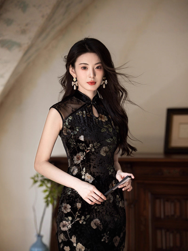 2025 Autumn Qipao · Diamond Velvet Camellia Elegance