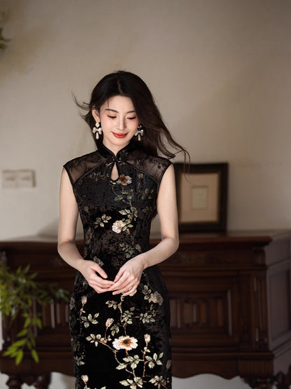 2025 Autumn Qipao · Diamond Velvet Camellia Elegance