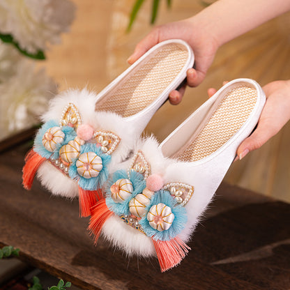 Lucky Tiger Spring · 2025 Embroidered Chinese Slippers