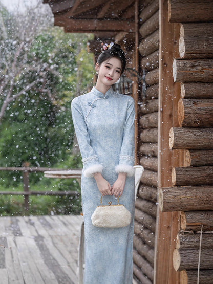Azure Bloom · 2025 Winter Qipao with Fleece Lining