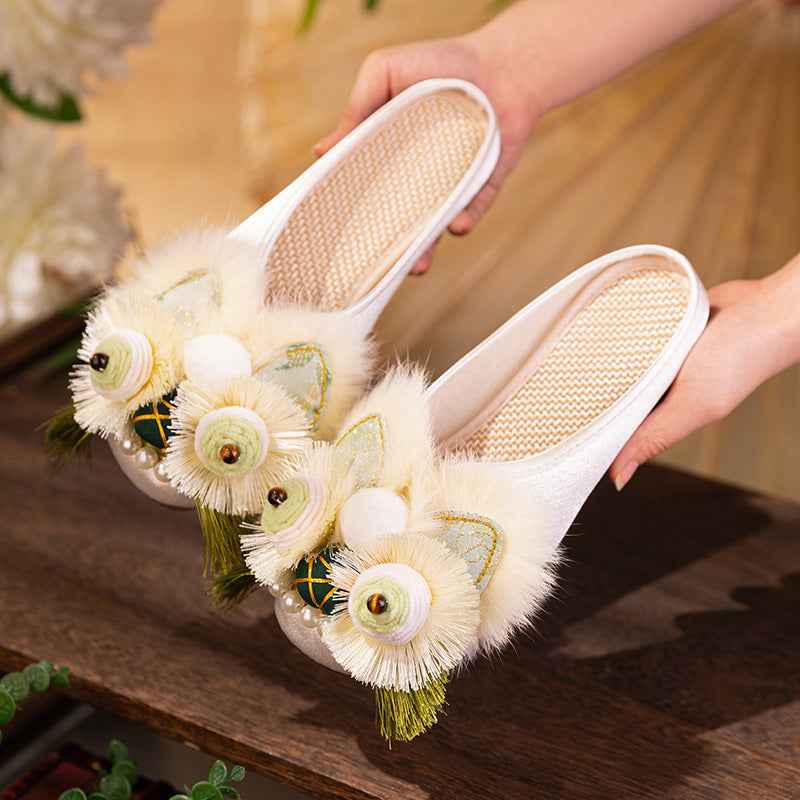 Wind Whisper · 2025 Embroidered Tiger Slippers