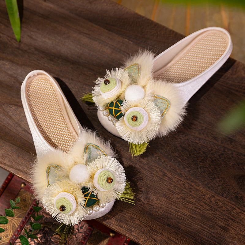 Wind Whisper · 2025 Embroidered Tiger Slippers
