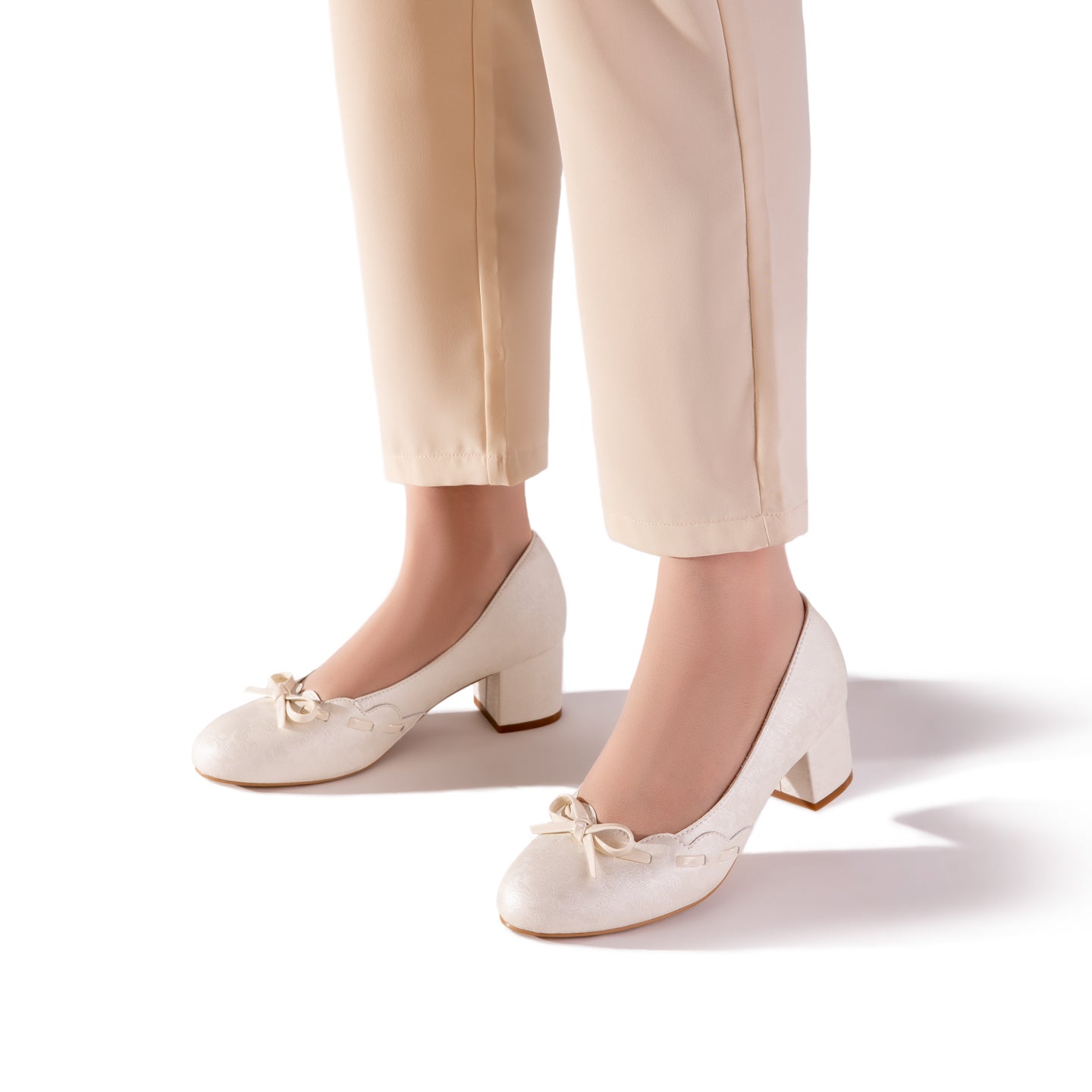 French Jacquard Mary Janes - Block Heel Wedding Shoes, Vintage Bow Pumps, Bridal Bridesmaid Heels, Elegant Cream Formal Footwear