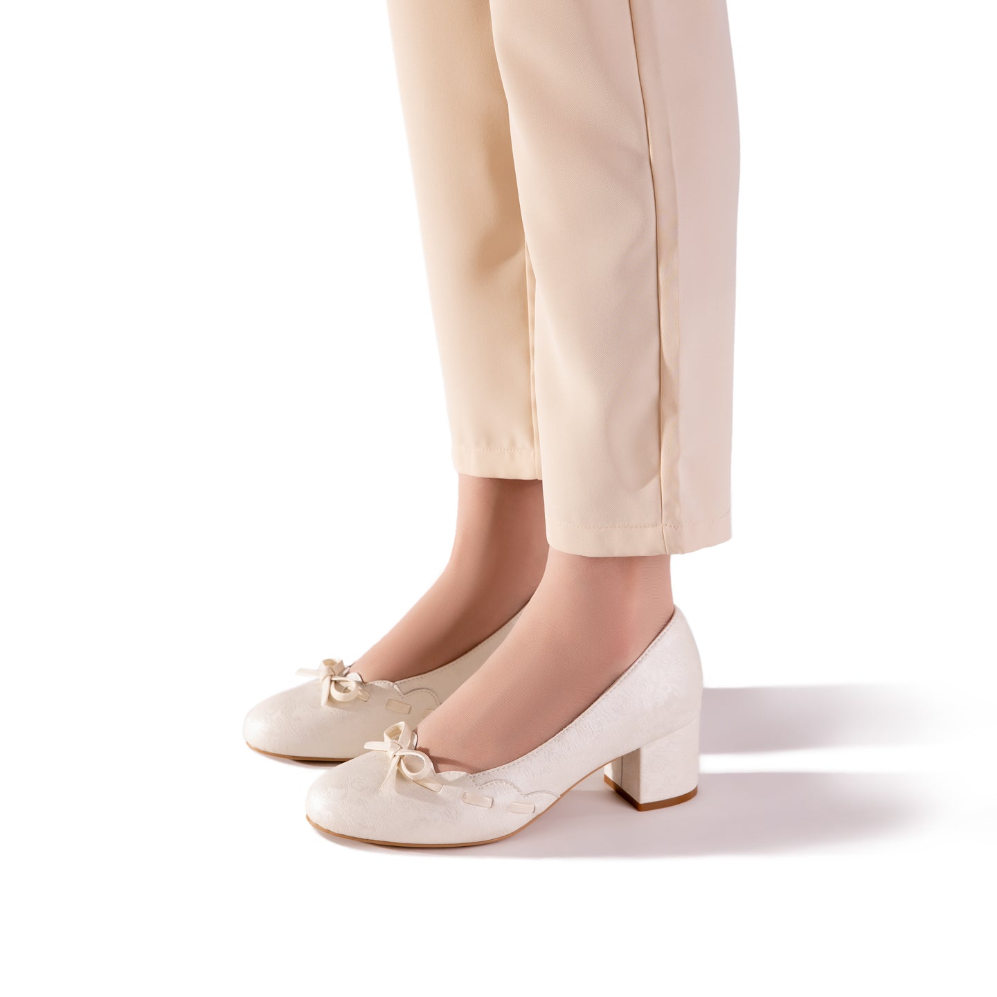 French Jacquard Mary Janes - Block Heel Wedding Shoes, Vintage Bow Pumps, Bridal Bridesmaid Heels, Elegant Cream Formal Footwear