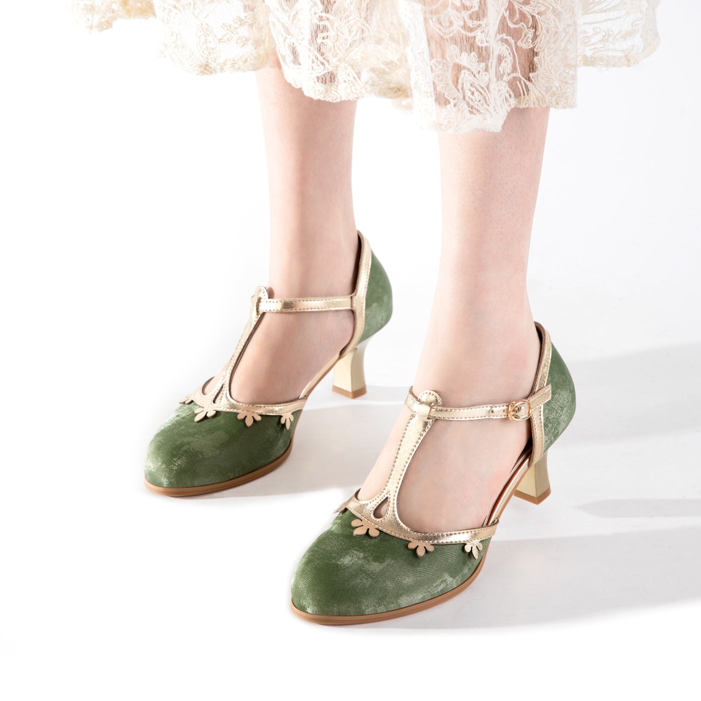 Versatile Green T-Strap Mary Jane Block Heels | Retro Floral Trim Everyday Pumps