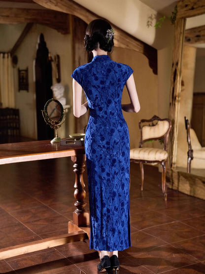 Navy Velvet Rose · Republic Era Qipao with Flocked Embroidery