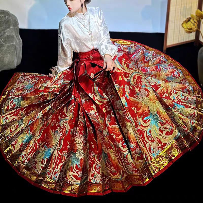 Phoenix Ascending · 2025 Embroidered Ma Mian Qun Set