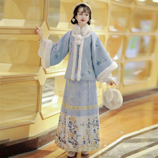 Ming Dynasty Elegance · 2025 Winter Hanfu Collection