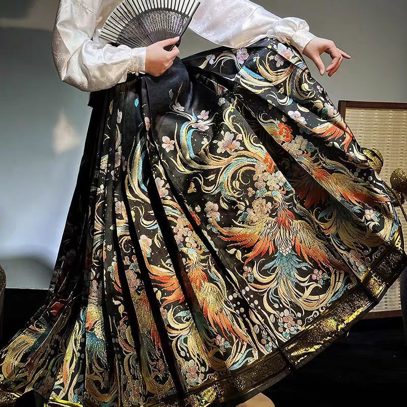 Phoenix Ascending · 2025 Embroidered Ma Mian Qun Set