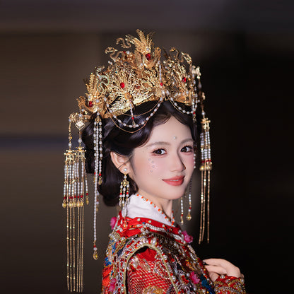 Chinese Bridal Golden Phoenix Crown – Classical Hanfu Wedding Hairpiece with Pearls and Tassels