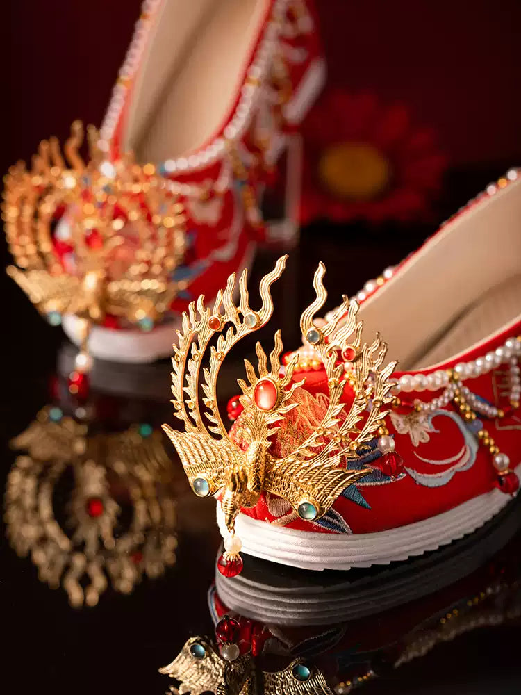 Stunning Red Wedding Shoes – Hanfu-Inspired Bridal Flats for Women