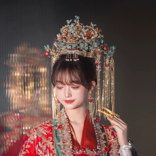 Hanfu Bride Cloisonné Phoenix Crown – Elegant Chinese Wedding Hairpiece with Butterfly Tassels and Traditional Design