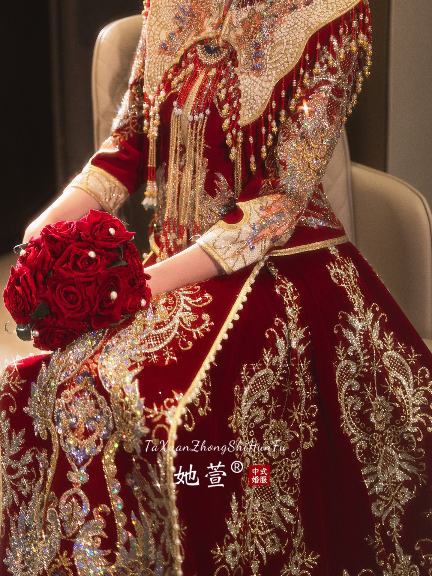 Opulent Silk-Velvet · 2025 Xiuhe Bridal Dress | Grand Sweep Hem & Meticulous Embroidery for Winter Nuptials