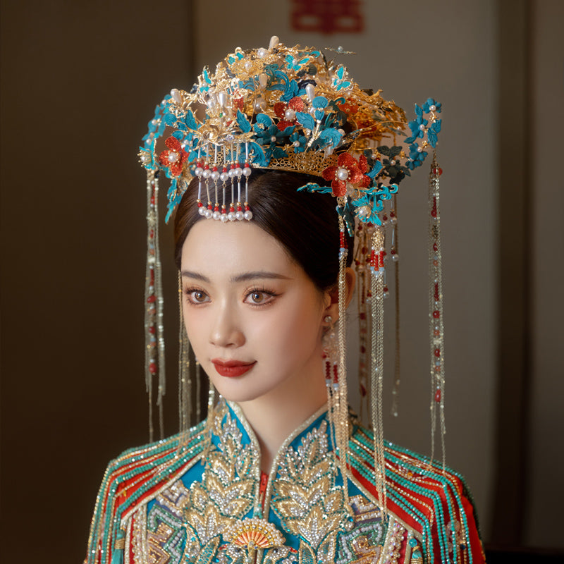 Chinese Bridal Cloisonné Phoenix Crown – Elegant Hanfu Wedding Hairpiece with Butterfly Tassels, Crafted from Copper and Aluminum