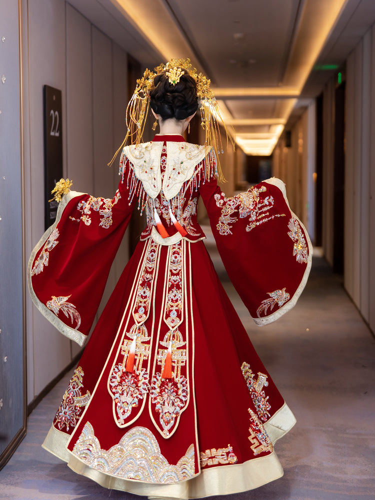 Xiuhe Fu Bride 2025 Wedding Dress – Luxurious Hanfu Bridal Ensemble