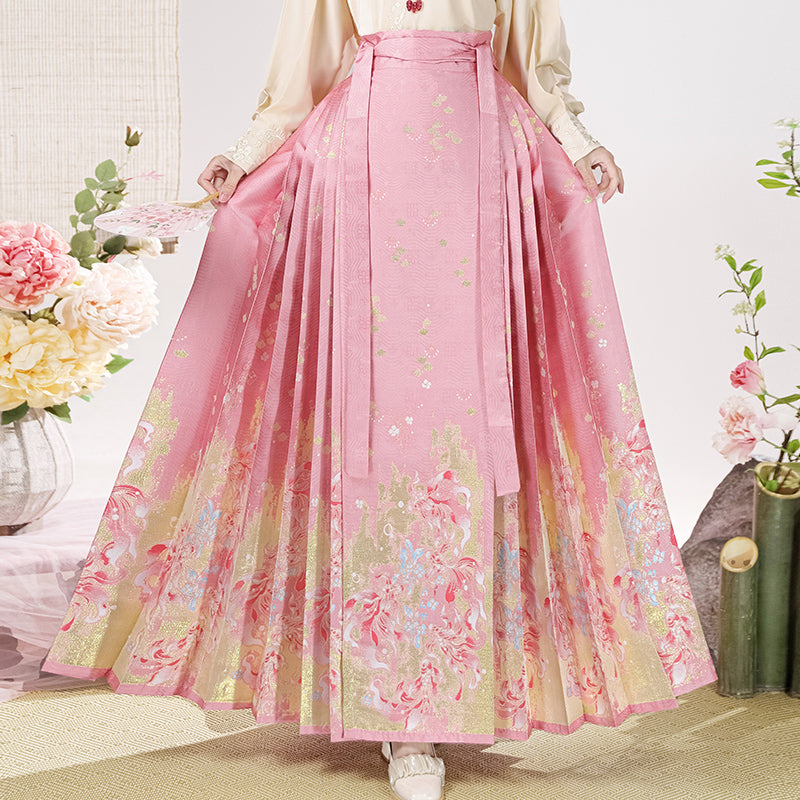 Ming Dynasty Gold-Woven Ma Mian Skirt · 2025 Autumn-Winter Collection
